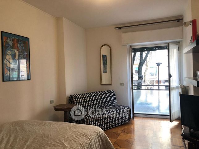 Appartamento in residenziale in Via Lomellina 25