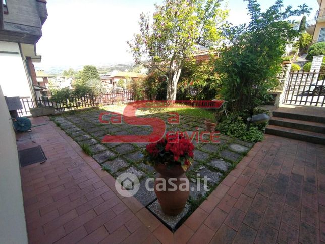 Casa bi/trifamiliare in residenziale in Via Evangelista Torricelli 51016