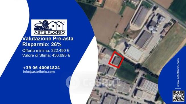 Capannone in commerciale in Via Bacchiglione 31