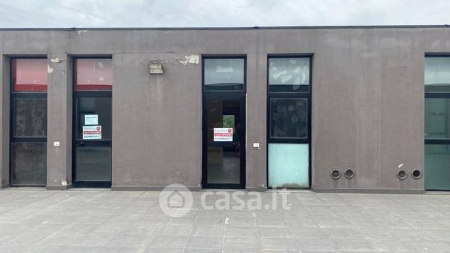Ufficio in commerciale in Località Cerbaia 15