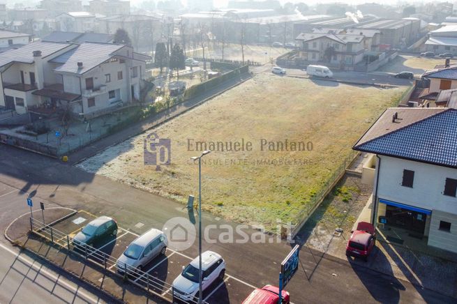 Terreno edificabile in residenziale in Via Sandro Pertini