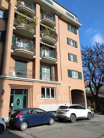 Ufficio in commerciale in Via Avigliana 14