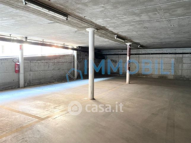 Garage/posto auto in residenziale in Via San Nicolò 12