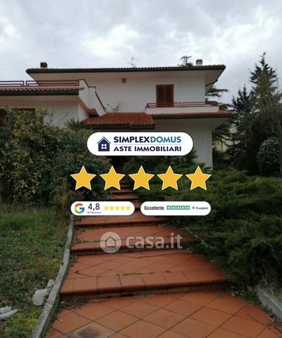 Villa in residenziale in Via Boncore