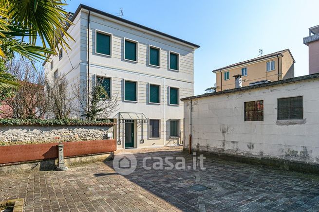 Appartamento in residenziale in Via Monte Ciove