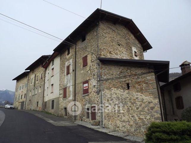 Casa indipendente in residenziale in provinciale