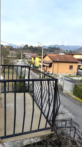 Appartamento in residenziale in Via Al Piano