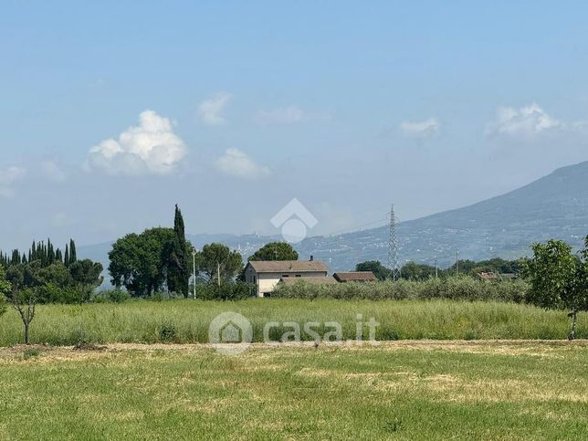 Terreno edificabile in residenziale in Via Acquatino