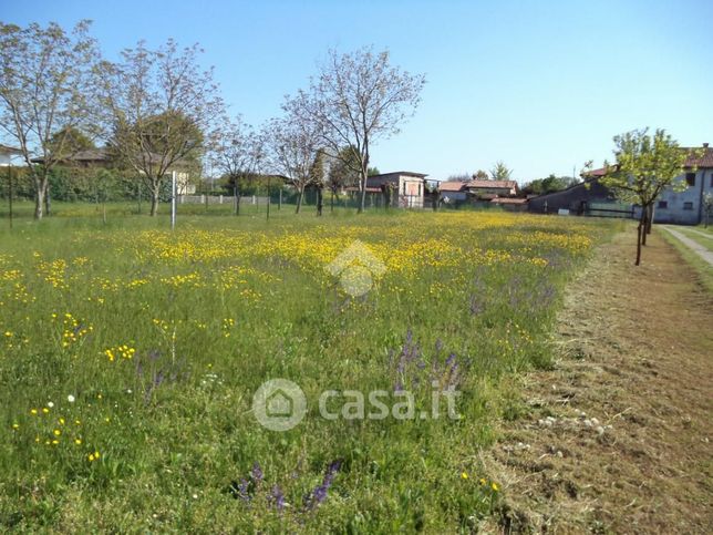 Terreno edificabile in residenziale in Via General Caviglia