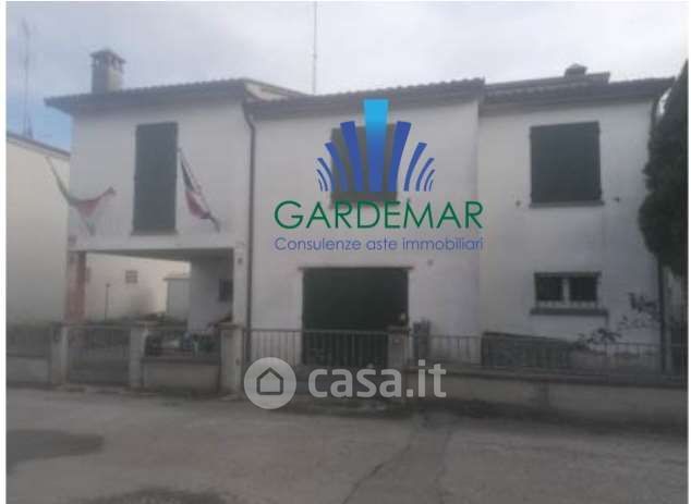 Casa indipendente in residenziale in Via Argine Lamone