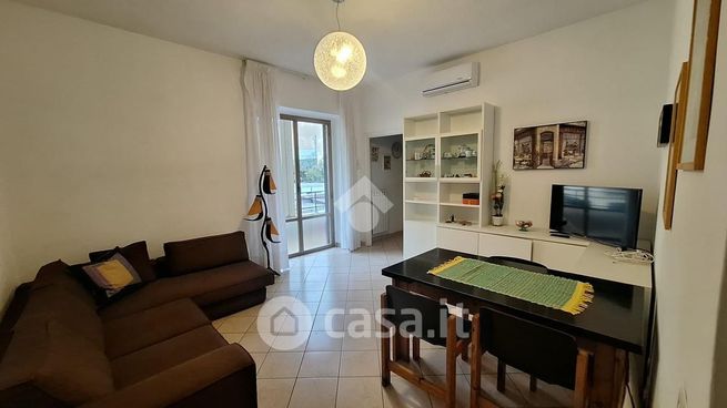 Appartamento in residenziale in Via Aprilia 13