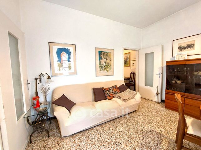 Villa in residenziale in Via Casimiro Zanin