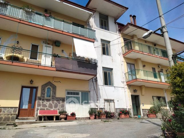 Appartamento in residenziale in Via Dei Lattari