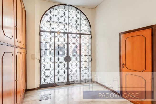 Appartamento in residenziale in Via Giambattista Belzoni 113 -27