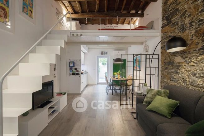 Loft in residenziale in Via Napoli centro 9