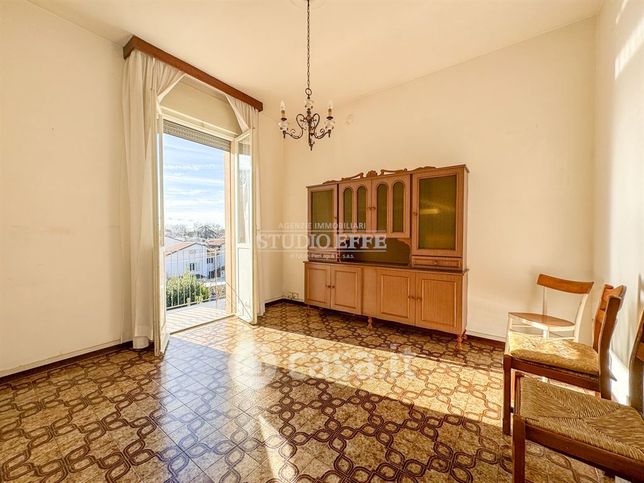 Appartamento in residenziale in Via Romolo Conti 25