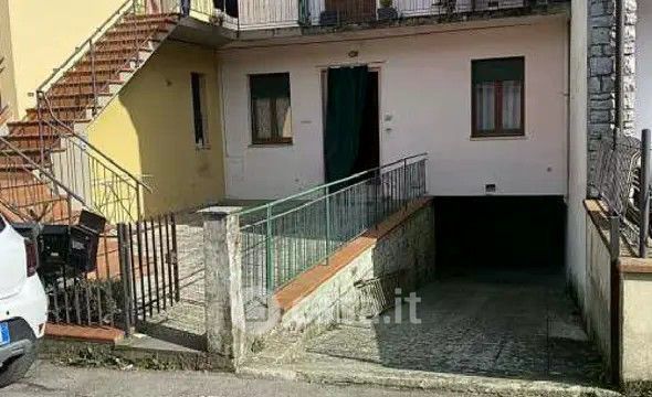 Appartamento in residenziale in Via della Stazione 53