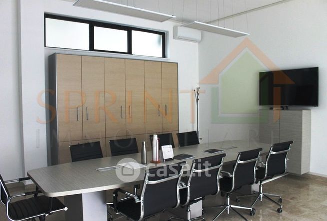 Ufficio in commerciale in Via G. Chiantera 33