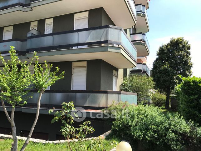 Appartamento in residenziale in Via Montelungo 26