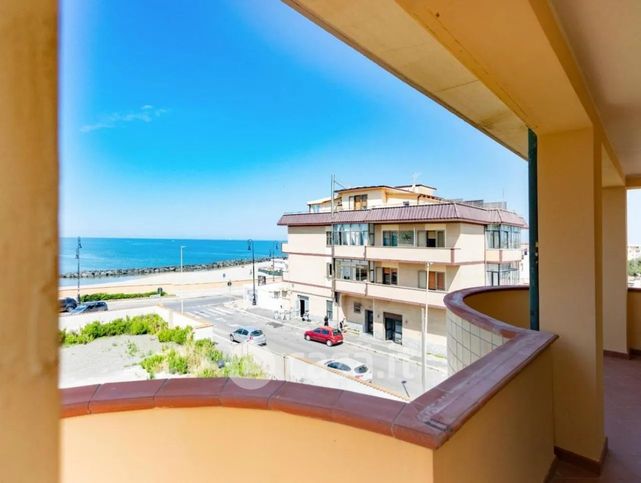 Appartamento in residenziale in Via Ugo Botti 12