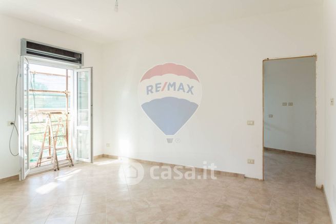 Appartamento in residenziale in Piazza Santi Elena e Costantino 5