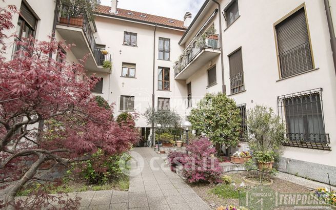 Appartamento in residenziale in Via Montelungo 24