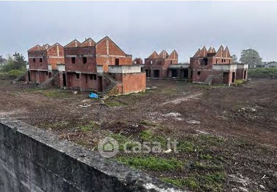 Attivitã /licenza (con o senza mura) in commerciale in Viale Falconera