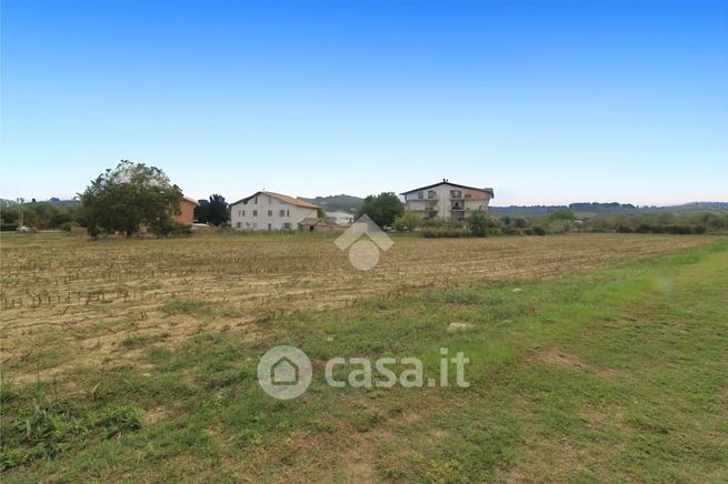 Terreno edificabile in residenziale in Via Congiunti