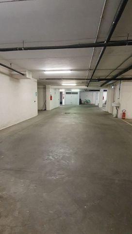 Garage/posto auto in residenziale in Via Poppea Sabina 50