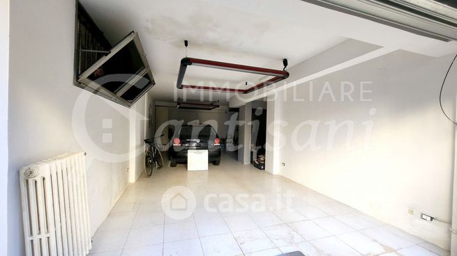 Garage/posto auto in residenziale in Via Giovanni Fabbroni