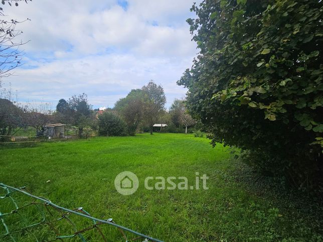 Terreno agricolo in commerciale in Via Monte San Michele