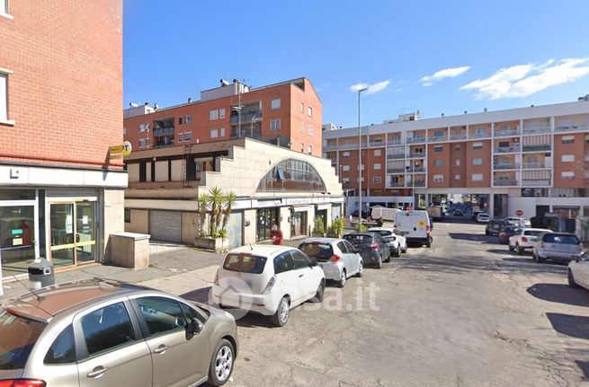 Box/posto auto in residenziale in Via Donato Menichella