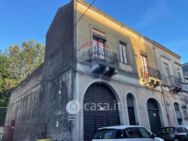 Casa indipendente in residenziale in Via Antonio Paternò di San Giuliano 40