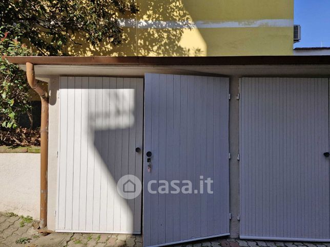 Garage/posto auto in residenziale in Via Guido Boggiani