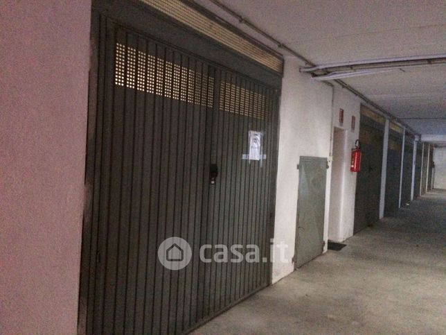 Garage/posto auto in residenziale in Via Lago Trasimeno 18