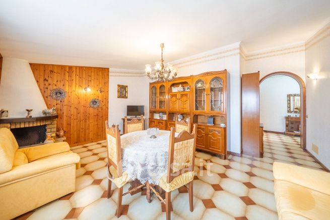 Appartamento in residenziale in Via Gianfranco Gazzana Priaroggia