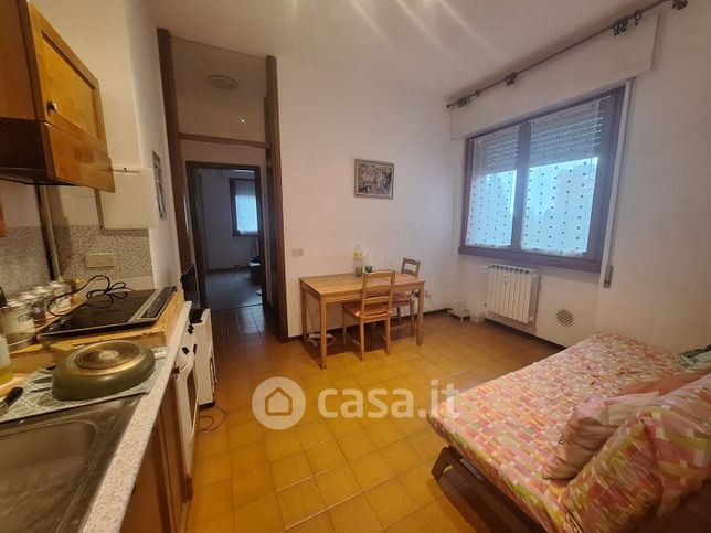 Appartamento in residenziale in Via Luigi Capuana 50