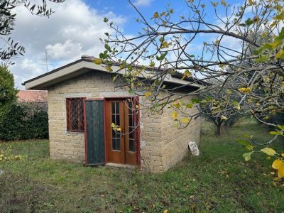 Terreno agricolo in commerciale in Via Colle Fattore 50