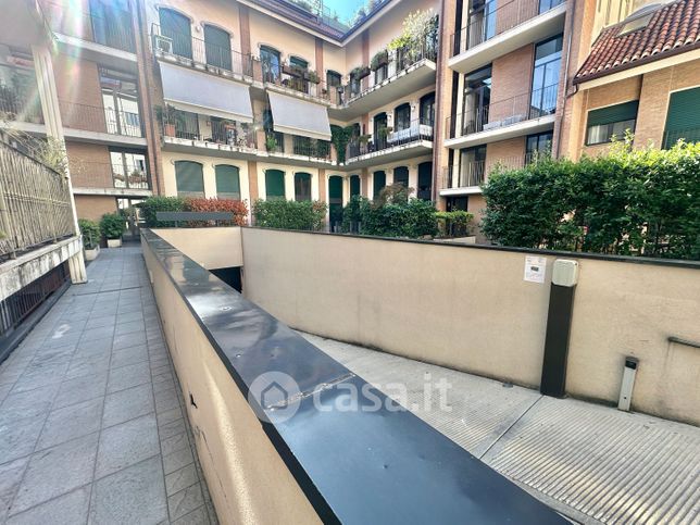 Box/posto auto in residenziale in Via Angelo della Pergola