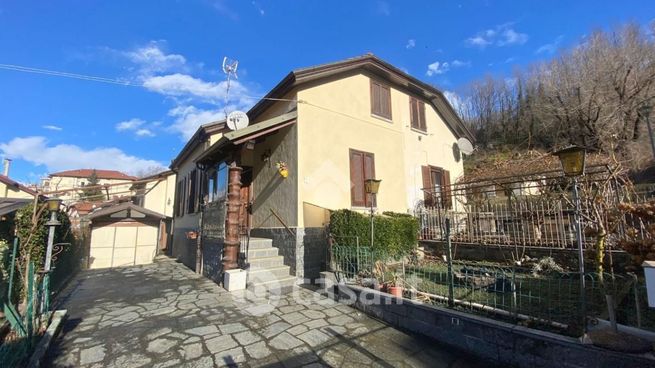 Villetta a schiera in residenziale in Via Giacomo Rossini 9