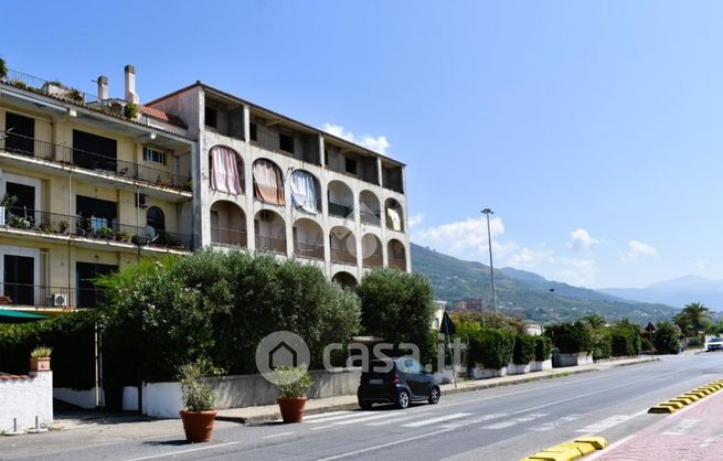 Appartamento in residenziale in Lungomare San Francesco di Paola 54