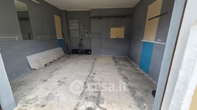 Box/posto auto in residenziale in Via de Medici 47