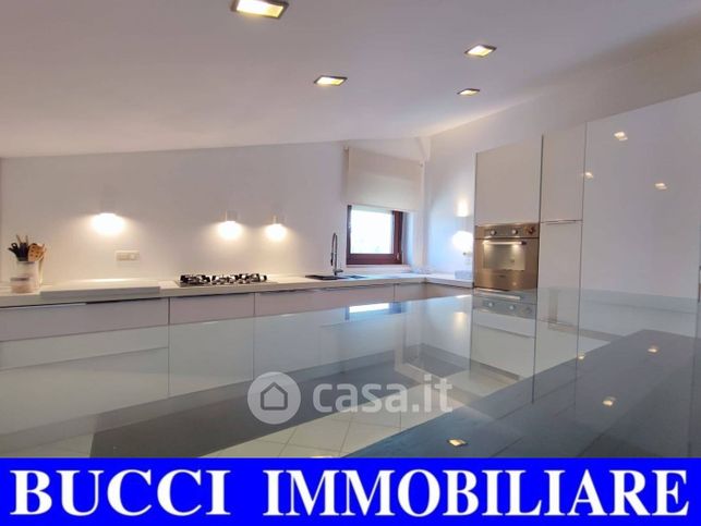 Appartamento in residenziale in Via Otranto