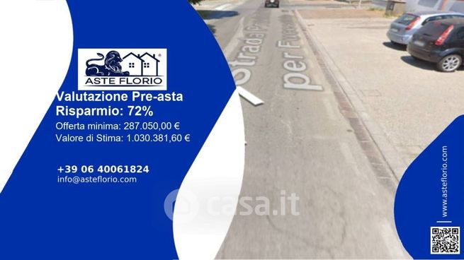 Capannone in commerciale in Viale Cristoforo Colombo