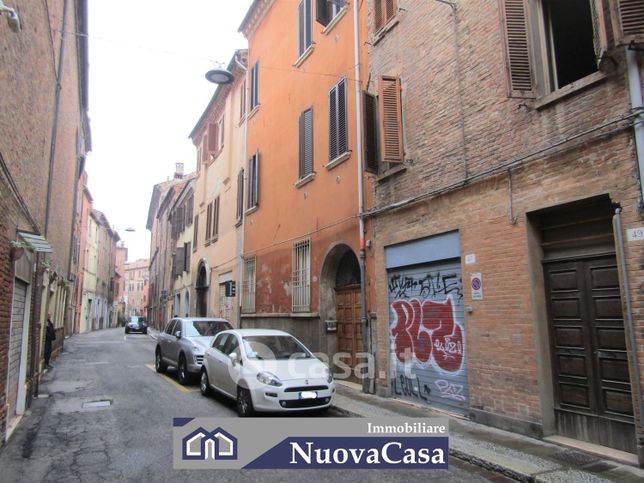 Appartamento in residenziale in Via Contrari 45