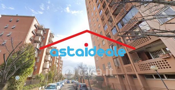 Appartamento in residenziale in Via Monteciccardo 25
