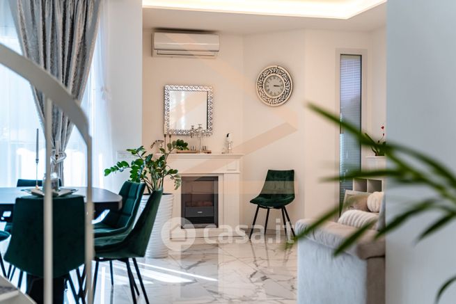Appartamento in residenziale in Via Castel dei Merli 51