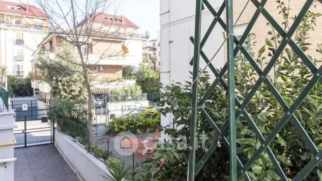 Appartamento in residenziale in Via Carlo Livi 13