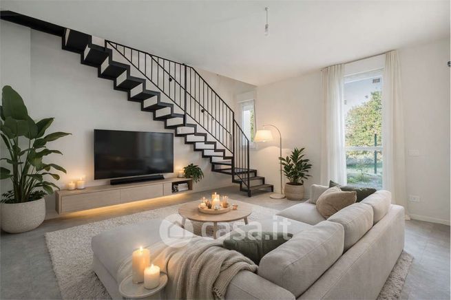 Casa bi/trifamiliare in residenziale in Via Budrione Migliarina Parte Ovest 73