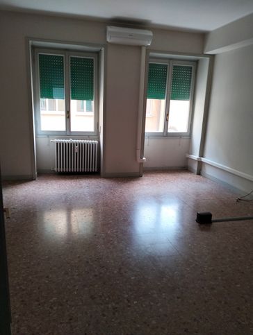Ufficio in commerciale in Via Gabriele Rosa